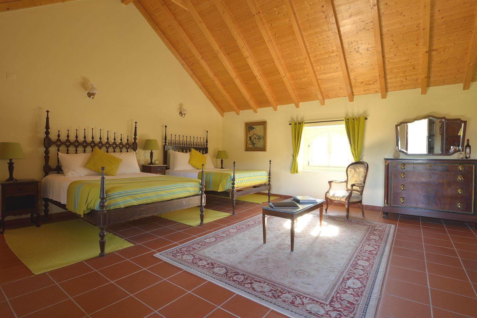 Quinta Do Scoto Bed and Breakfast Rinchoa Exteriör bild