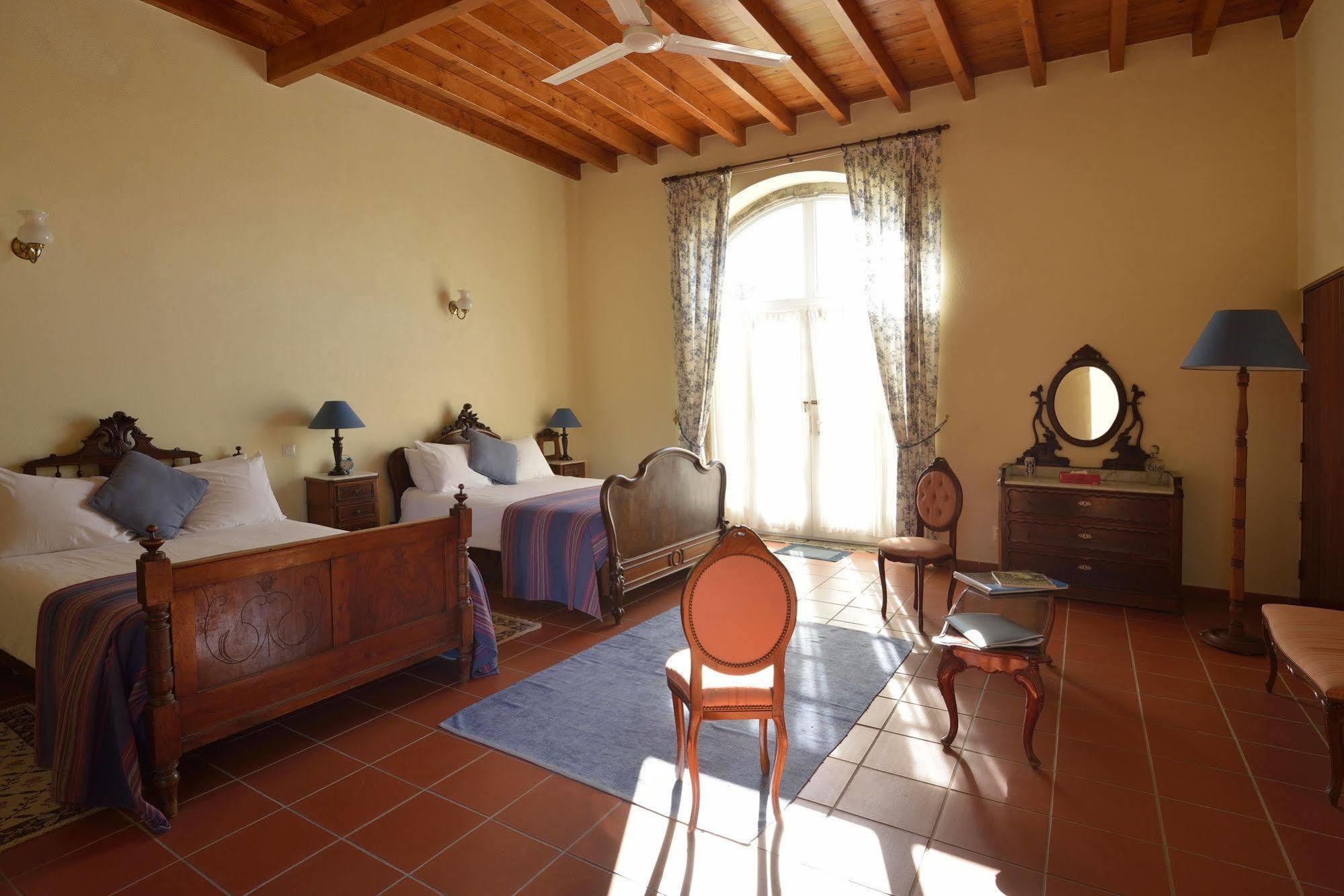 Quinta Do Scoto Bed and Breakfast Rinchoa Exteriör bild